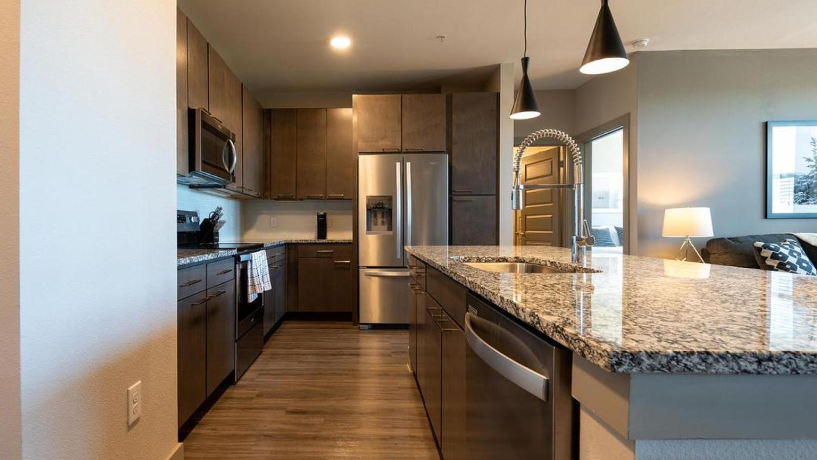 Landing Modern Apartment With Amazing Amenities أوستن المظهر الخارجي الصورة