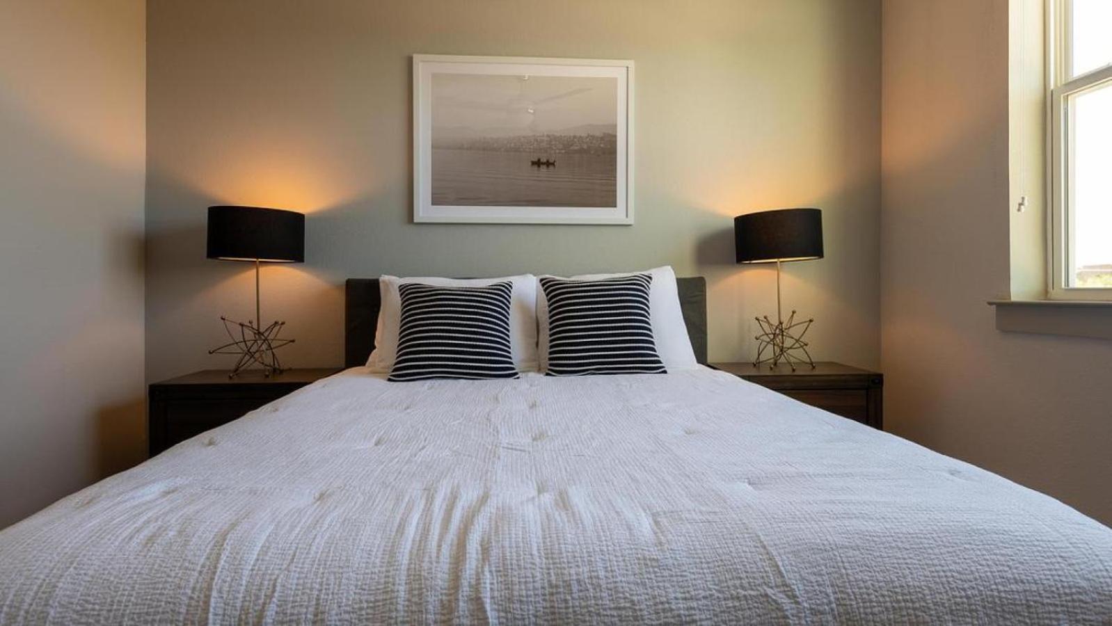 Landing Modern Apartment With Amazing Amenities أوستن المظهر الخارجي الصورة